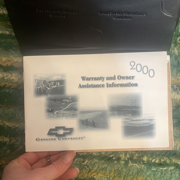 2000 Chevrolet Malibu owner’s Manual - Picture 5 of 12